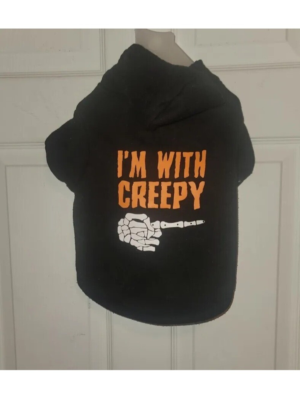 I'M WITH CREEPY SKELETON POINTING HAND BLACK HOODIE DOG PET MEDIUM